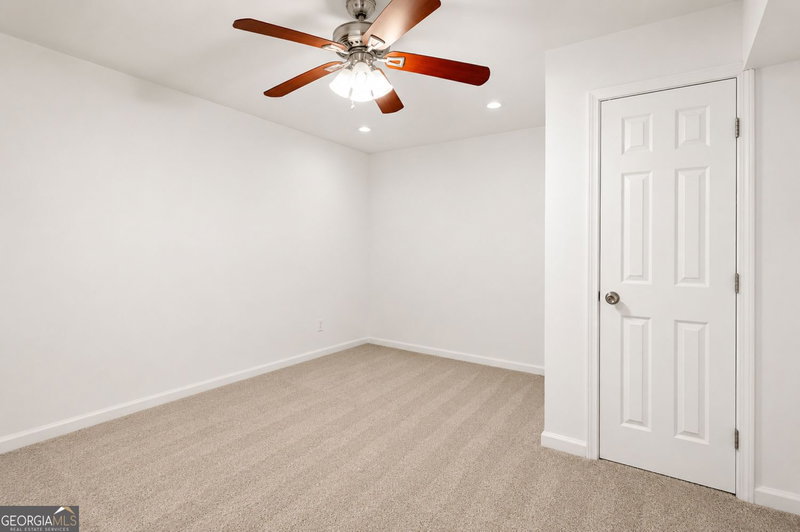 Photo 21 of 2707 Glenrose Hill