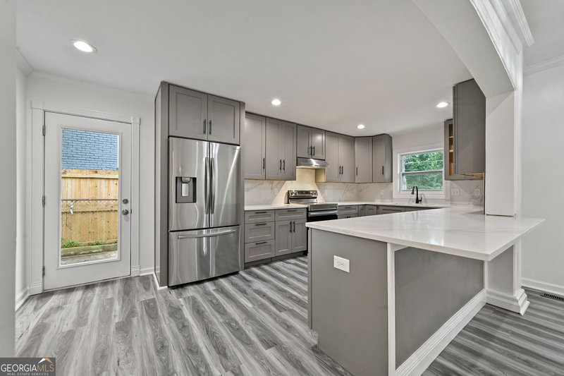 Photo 18 of 1752 Atherton Drive