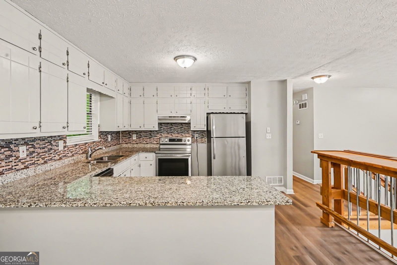 Photo 6 of 2311 Weatherly Court
