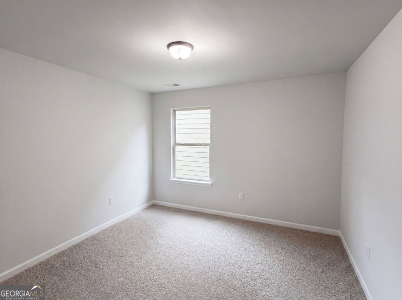 Photo 15 of 5053 Pioneer Parkway