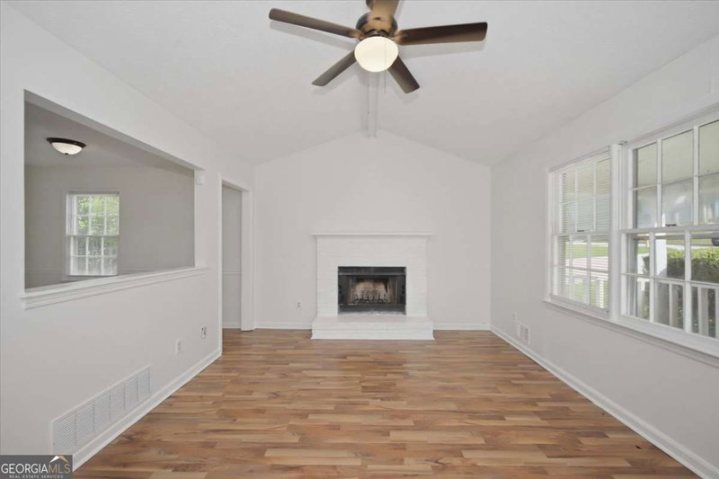 Photo 3 of 1496 Cherry Hill Road SW