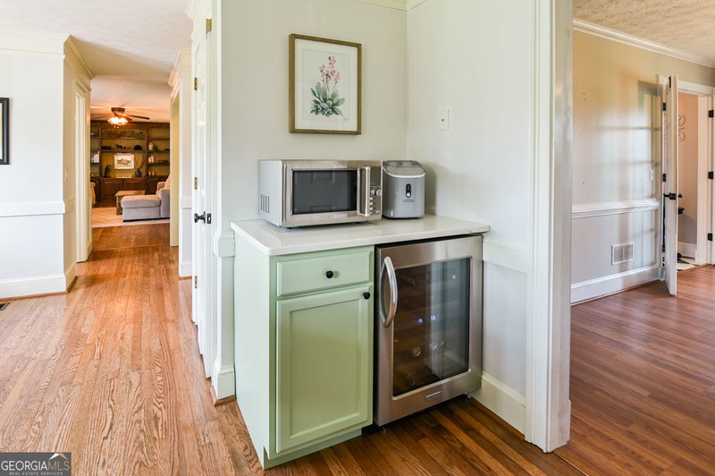 Photo 7 of 1520 Colonial Drive