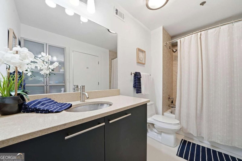 Photo 48 of 170 Boulevard SE #309E