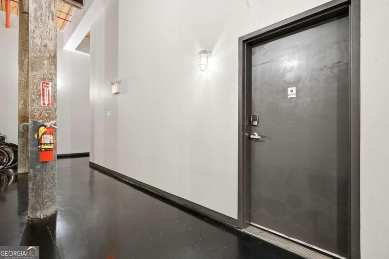 Photo 54 of 170 Boulevard SE #309E