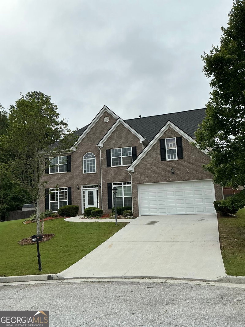 2294 Willow Shade Court, Loganville
