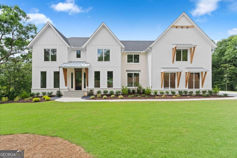 7048 Nichols Cove Drive