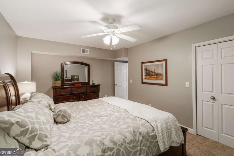 Photo 41 of 530 Westview Drive