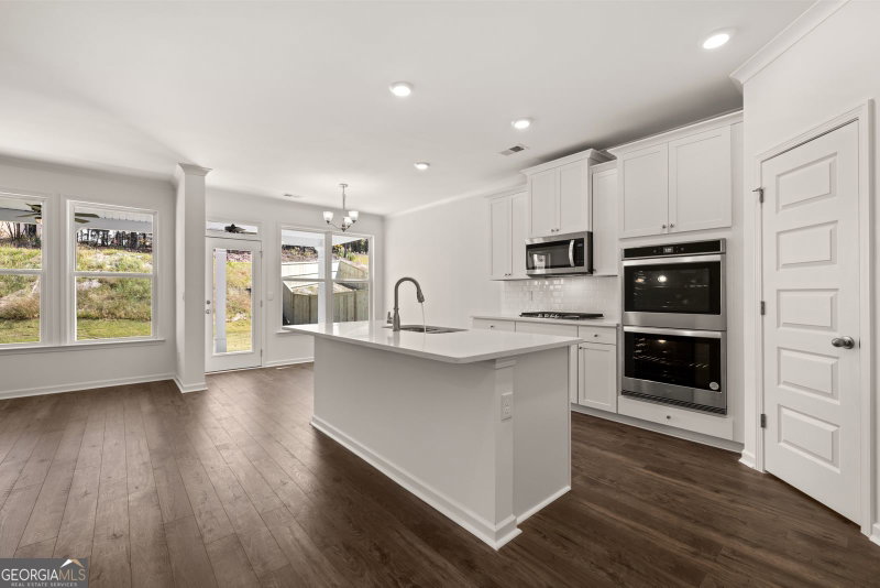 Photo 5 of 13728 Homer Lane SE