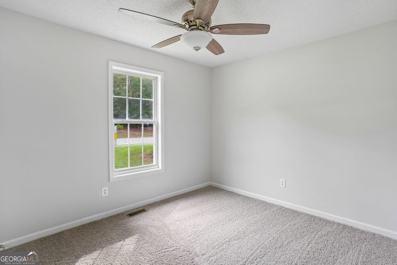 Photo 6 of 301 Madeline Way