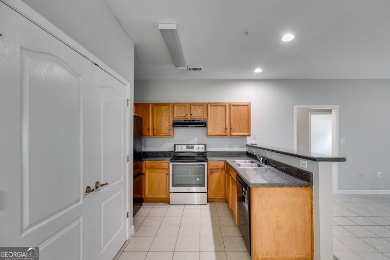 Photo 6 of 7712 Autry Circle #701