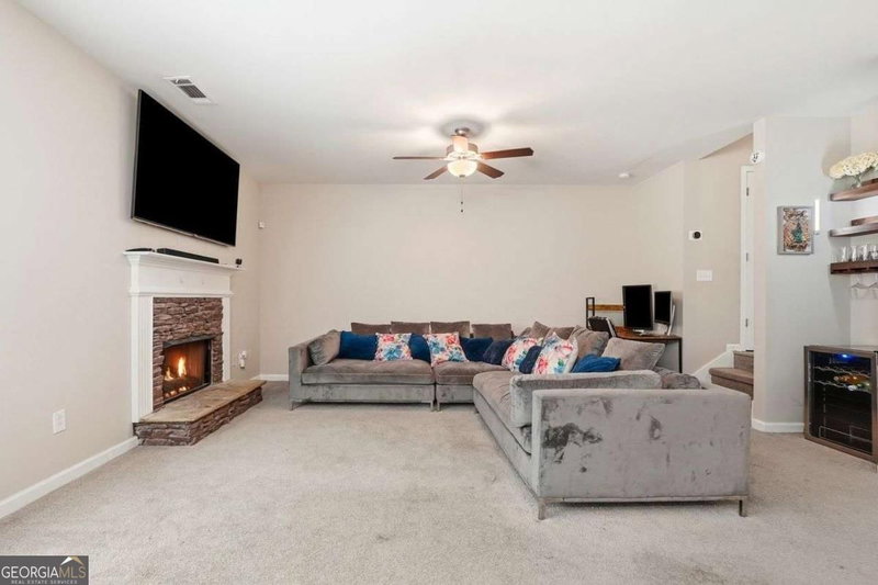 Photo 10 of 485 Arrowhead Drive