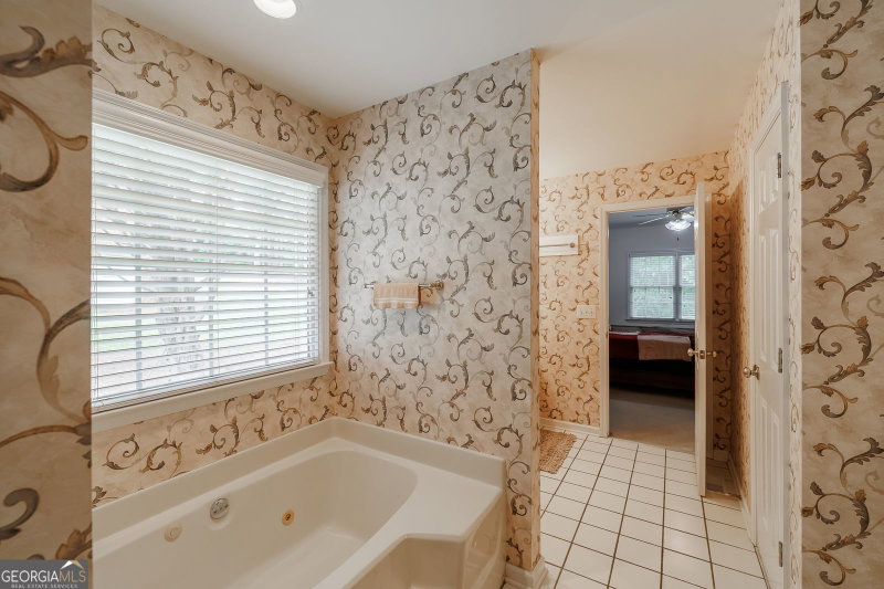 Photo 18 of 825 Saint Ives Lane