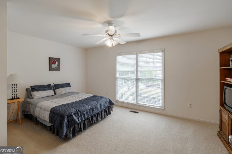 Photo 20 of 825 Saint Ives Lane