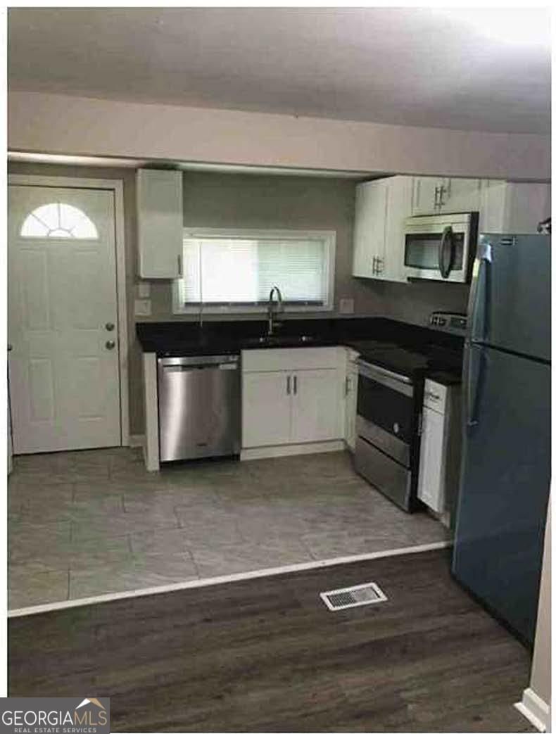 Photo 3 of 142 Dahlia Avenue NW