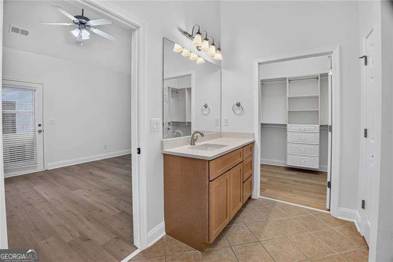 Photo 20 of 236 Abercorn Way