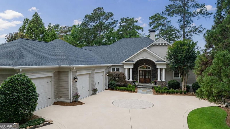 Photo 2 of 2031 Hixons Bluff