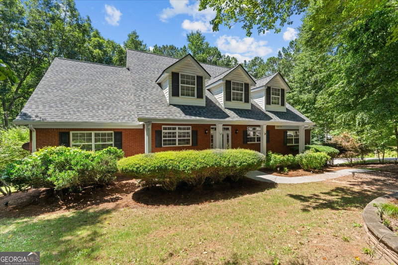 Photo 4 of 5149 Woodmond Drive