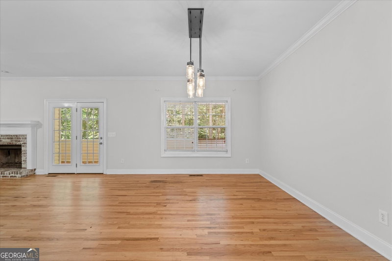 Photo 16 of 5149 Woodmond Drive