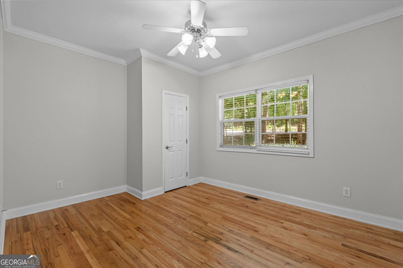 Photo 24 of 5149 Woodmond Drive