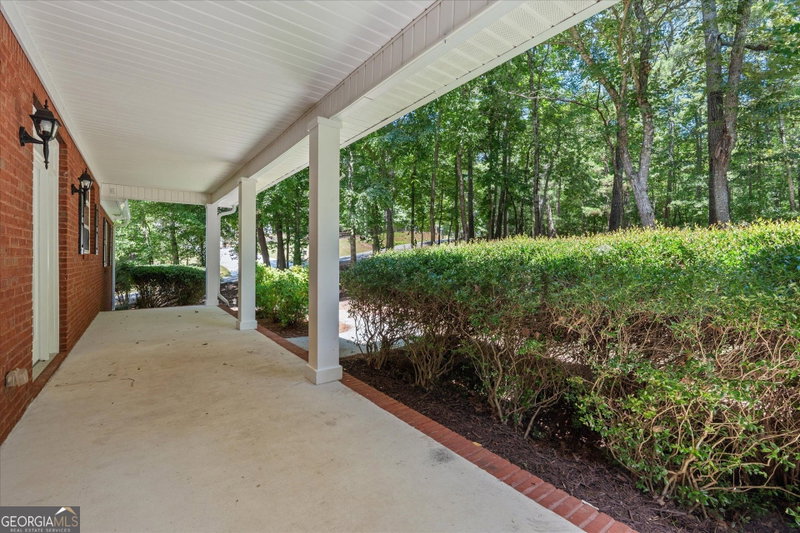 Photo 6 of 5149 Woodmond Drive
