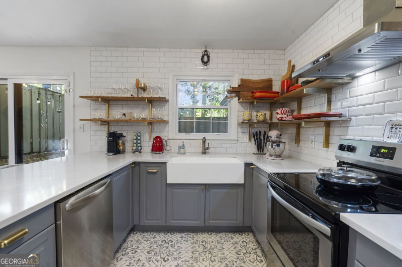 Photo 9 of 56 Cantey Place NW