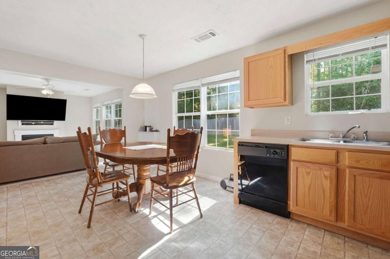Photo 11 of 6192 Culver Drive