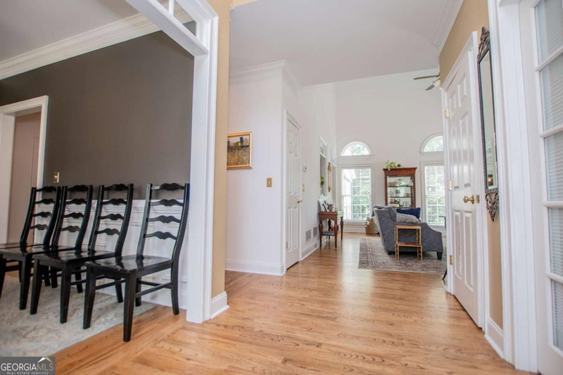 Photo 11 of 204 Pinehurst Way