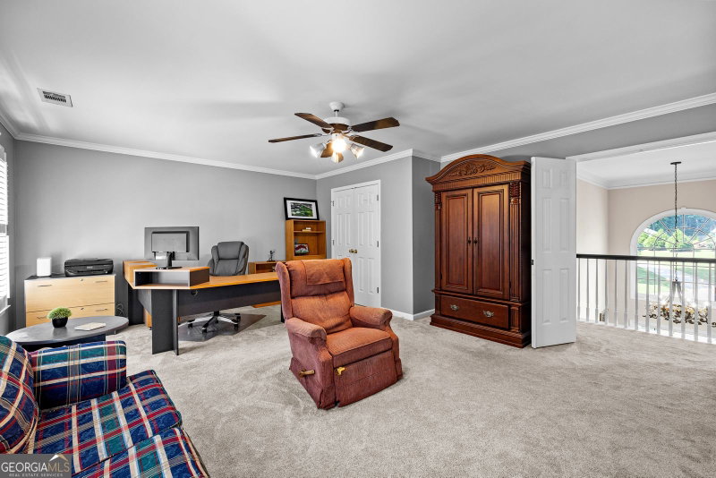 Photo 40 of 205 Knollwood Court