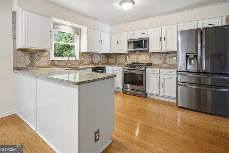 Photo 18 of 4812 Lismoor Trace SW
