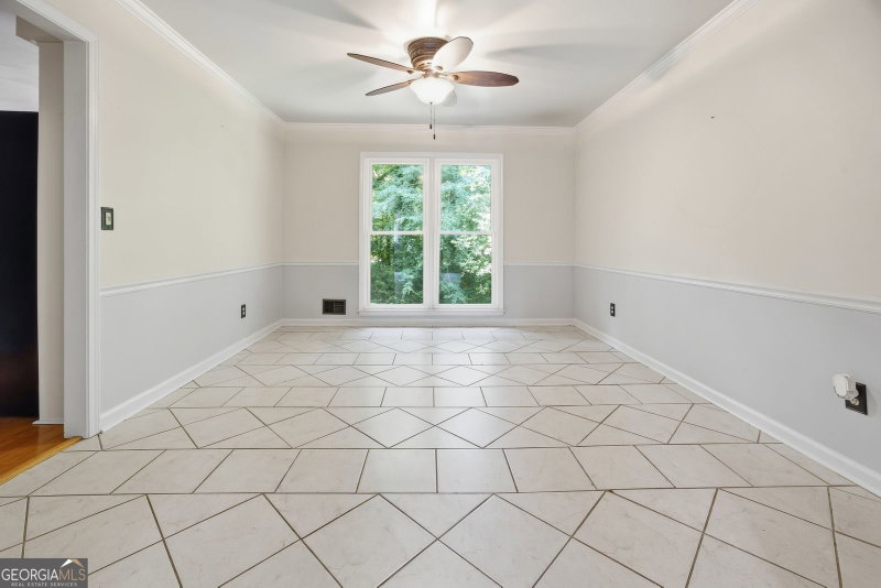 Photo 10 of 4812 Lismoor Trace SW