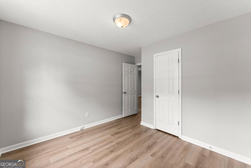 Photo 19 of 3030 Meadowridge Drive