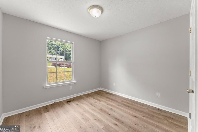 Photo 20 of 3030 Meadowridge Drive