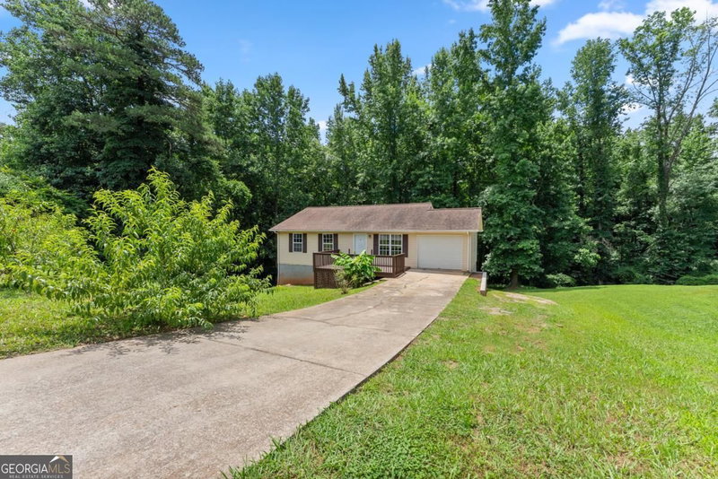 Photo 4 of 3030 Meadowridge Drive