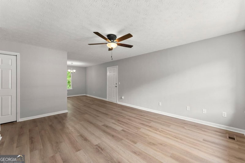Photo 10 of 3030 Meadowridge Drive