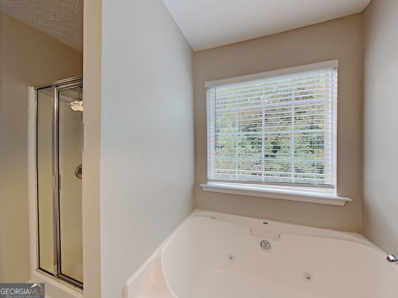 Photo 11 of 825 Roxfield Court