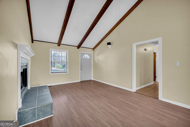 Photo 11 of 185 Live Oak Place