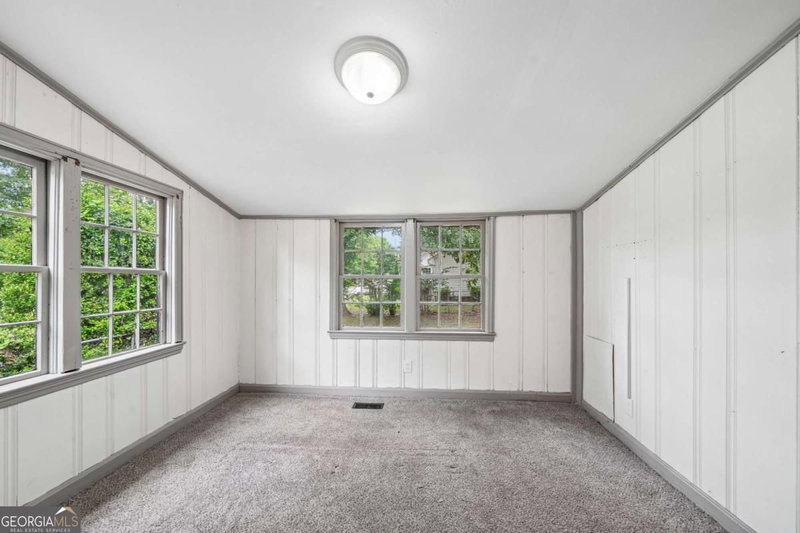 Photo 18 of 3149 Thompson Avenue SE