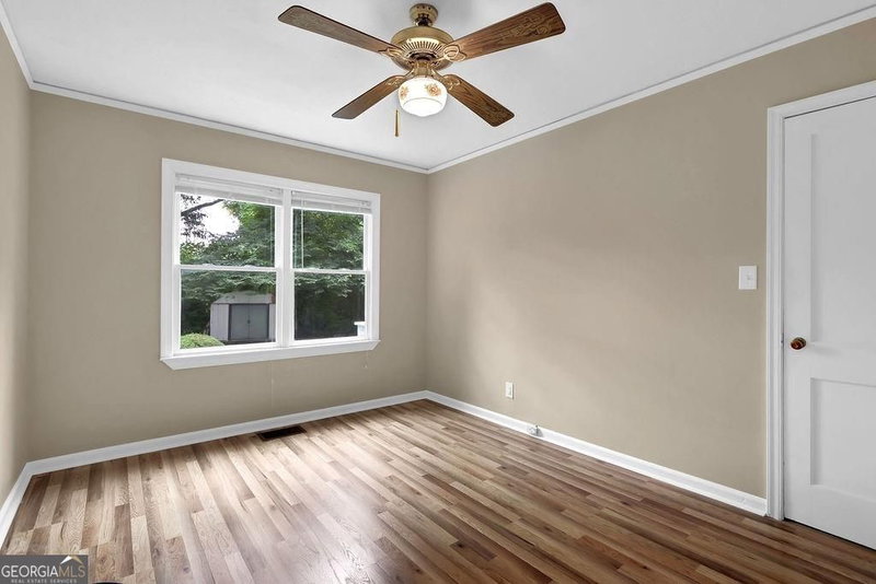 Photo 14 of 1329 Blanche Drive SE