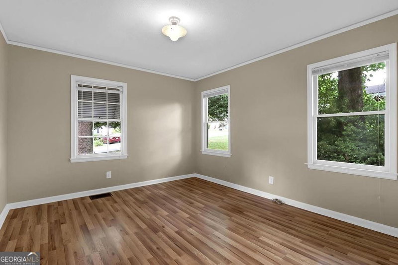 Photo 21 of 1329 Blanche Drive SE