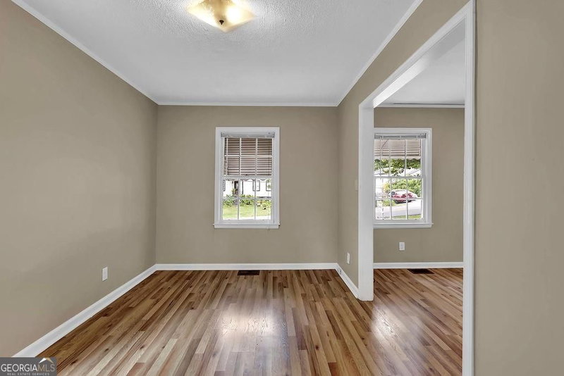 Photo 9 of 1329 Blanche Drive SE