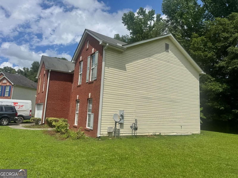 Photo 3 of 158 Claxton Court