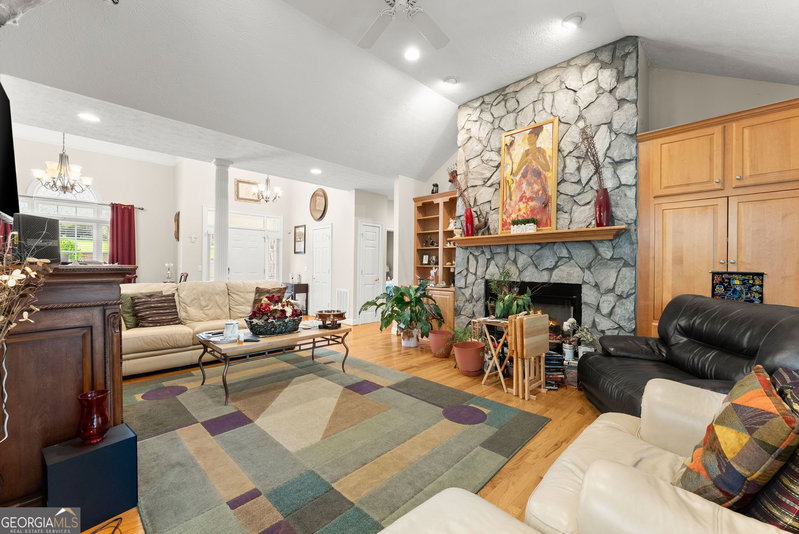 Photo 9 of 393 Brookwood Drive
