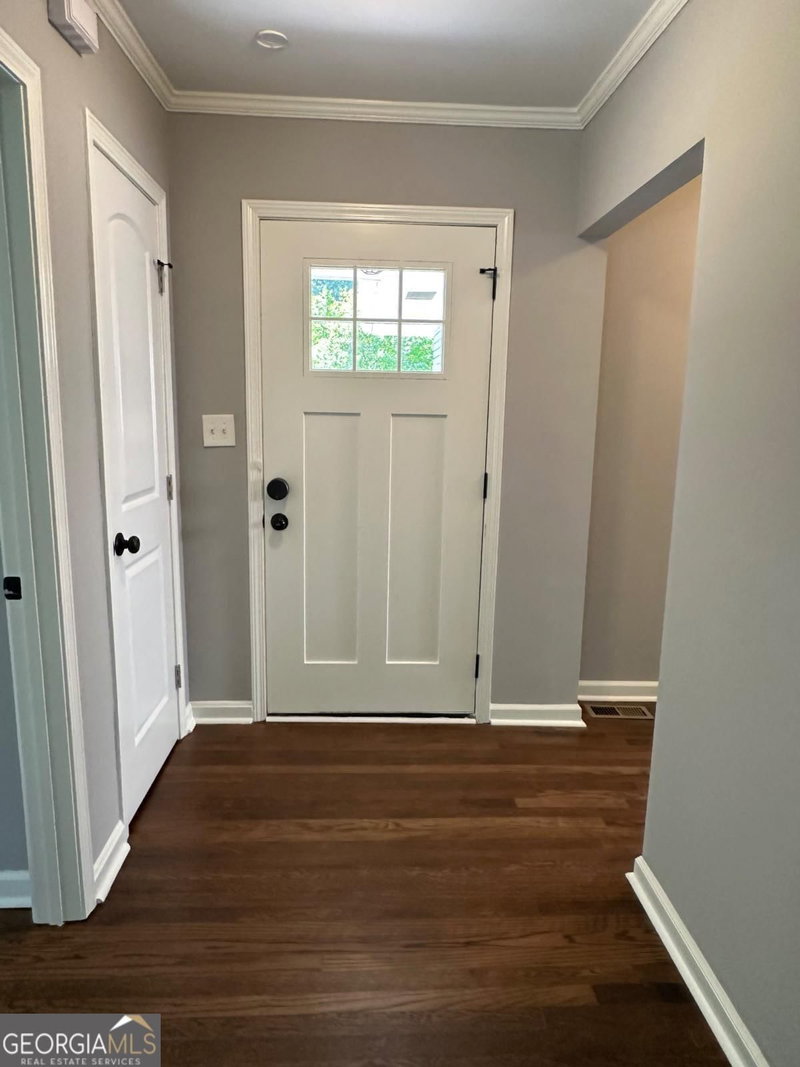 Photo 20 of 287 Brookwood Drive SW
