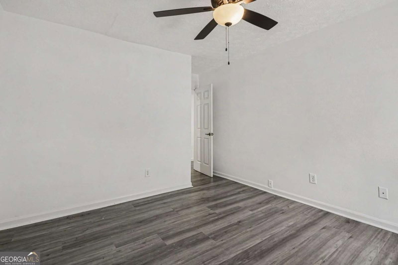 Photo 11 of 1373 Fairfield Drive SW