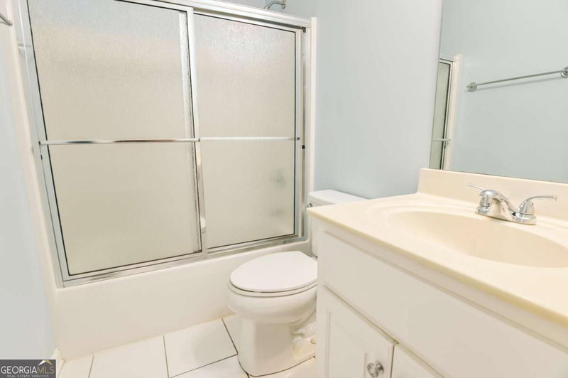 Photo 40 of 645 Saint Ives Drive