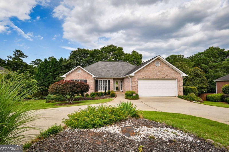 Photo 47 of 645 Saint Ives Drive