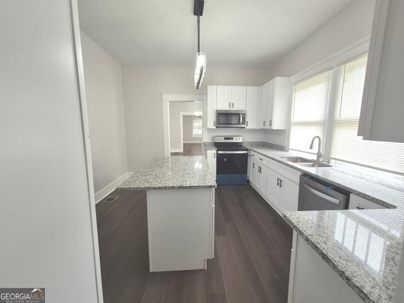 Photo 17 of 1078 Arlington Avenue SW