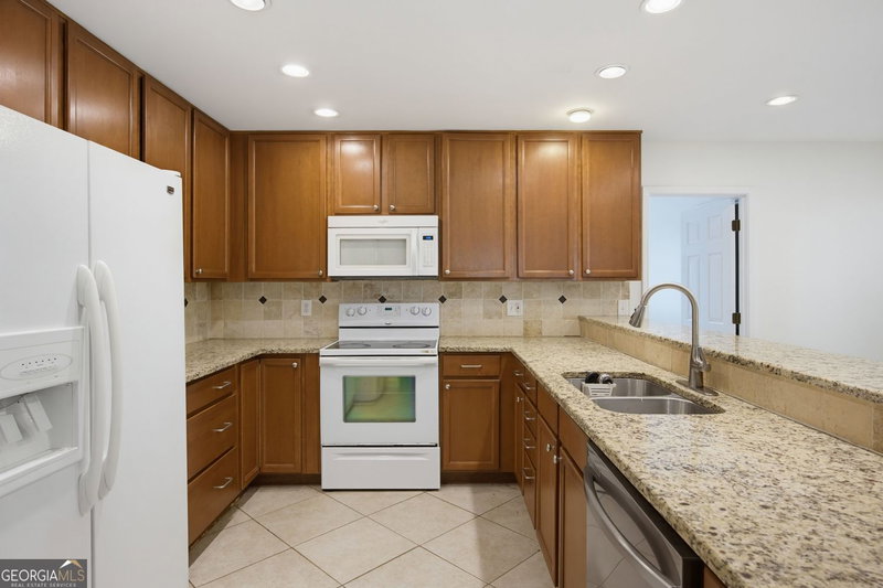Photo 9 of 3145 Cape Circle