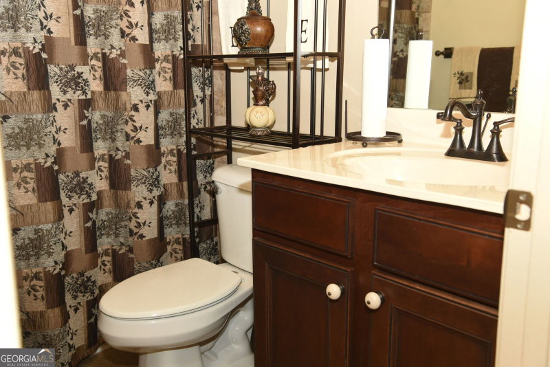 Photo 15 of 2825 Olivine Drive