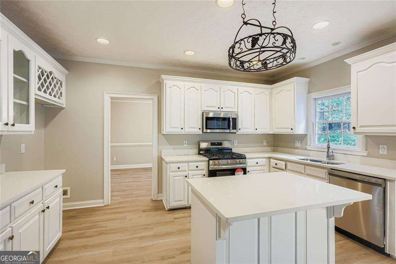 Photo 7 of 100 Hamilton Glen Court